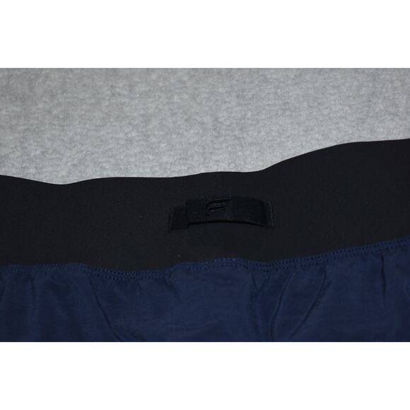 Fabletics Gym Shorts Mens Size Large Stretch Zip Pockets Polyester 9" Inseam - Picture 4 of 6